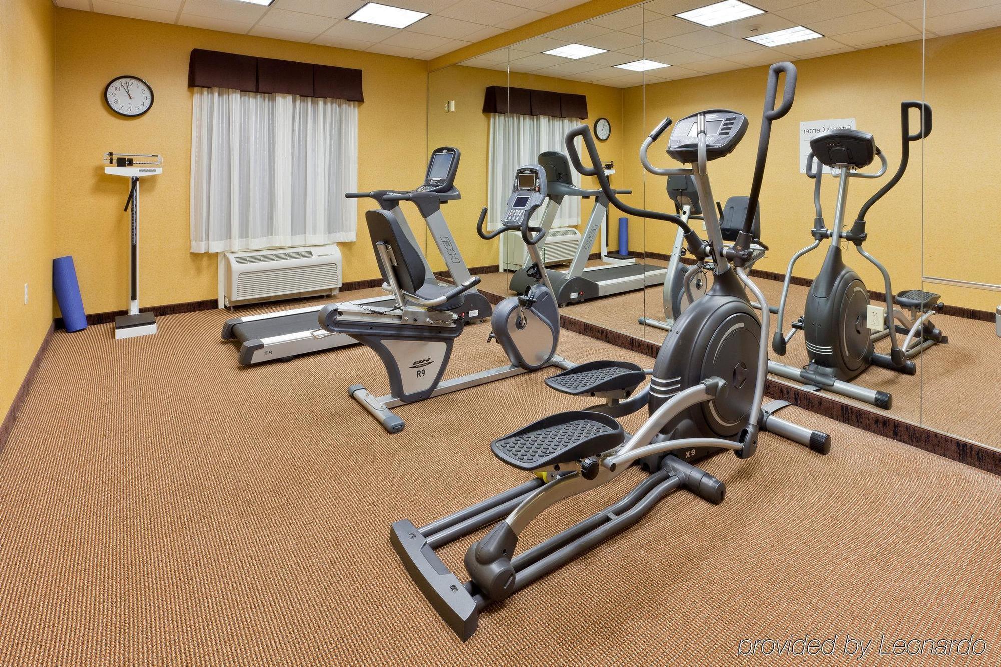 Express & - Poconos By Ihg Hotel