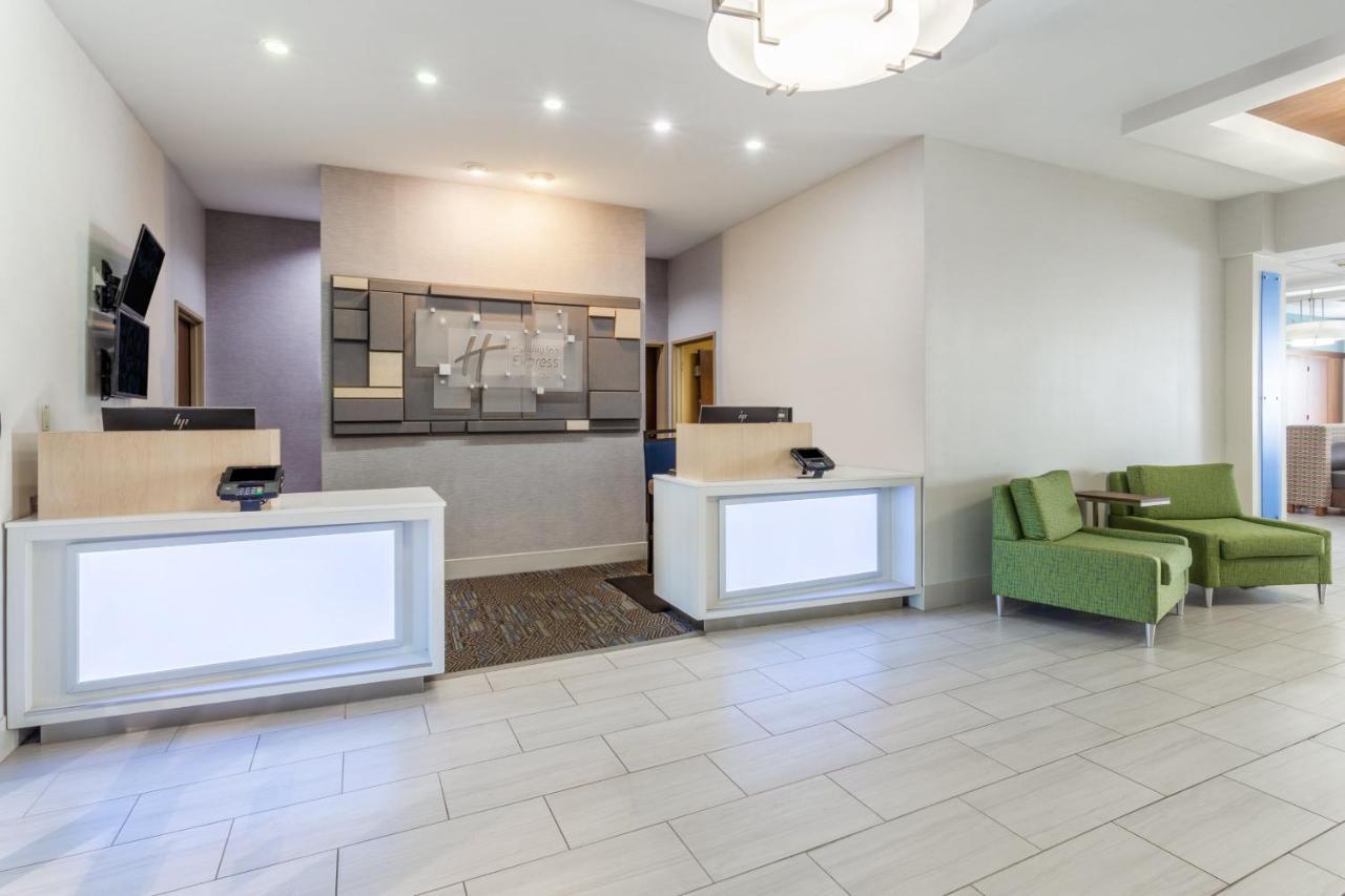 Express & - Poconos By Ihg Hotel